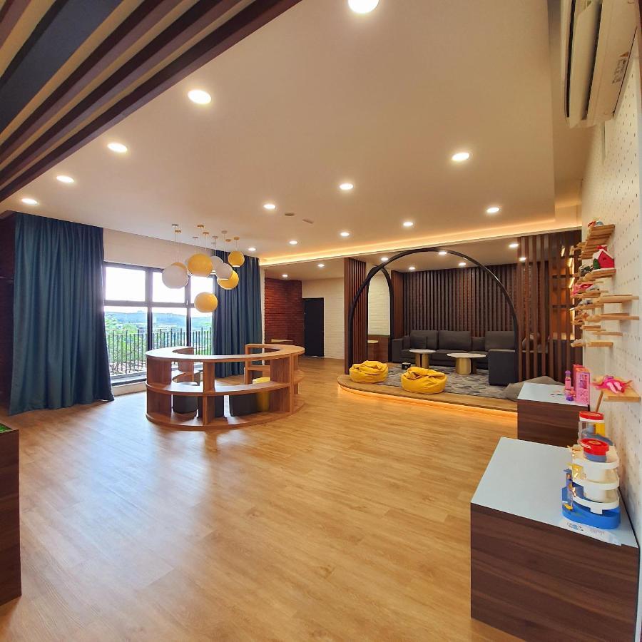The Glass Homestay Putrajaya Dış mekan fotoğraf